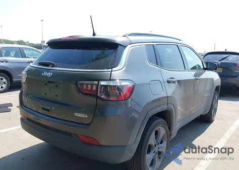 2022 Jeep Compass Latitude Lux 4X4 из США, поврежденный, VIN 3C4NJDFBXNT178818